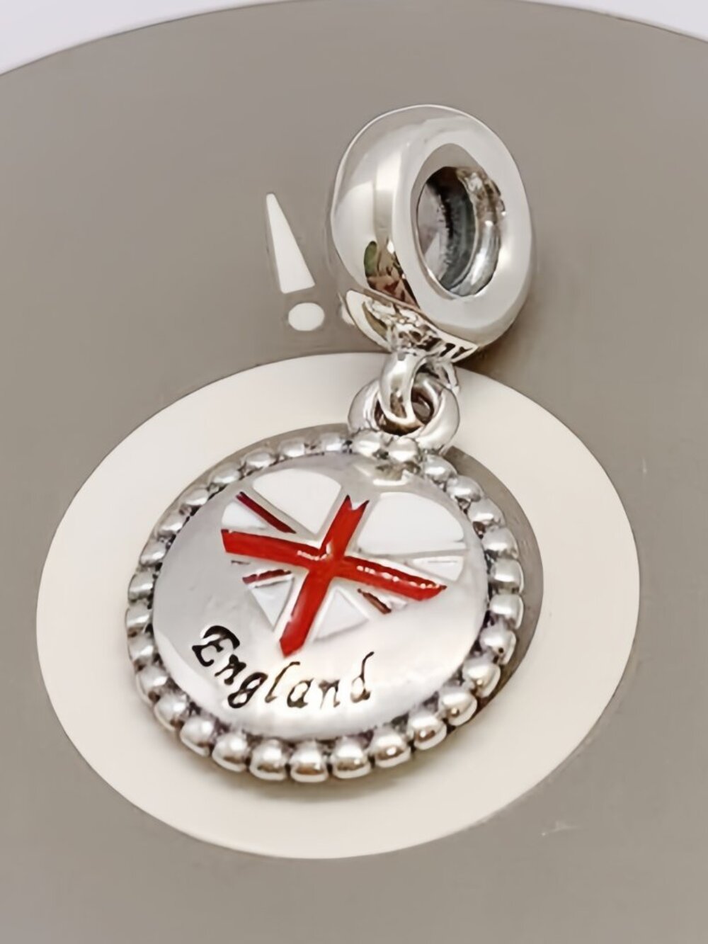 Pandora England Flag Exclusive Dangle Charm Pendant /Exclusive Enamel Dangle